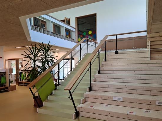 eine Treppe in einem Gebäude